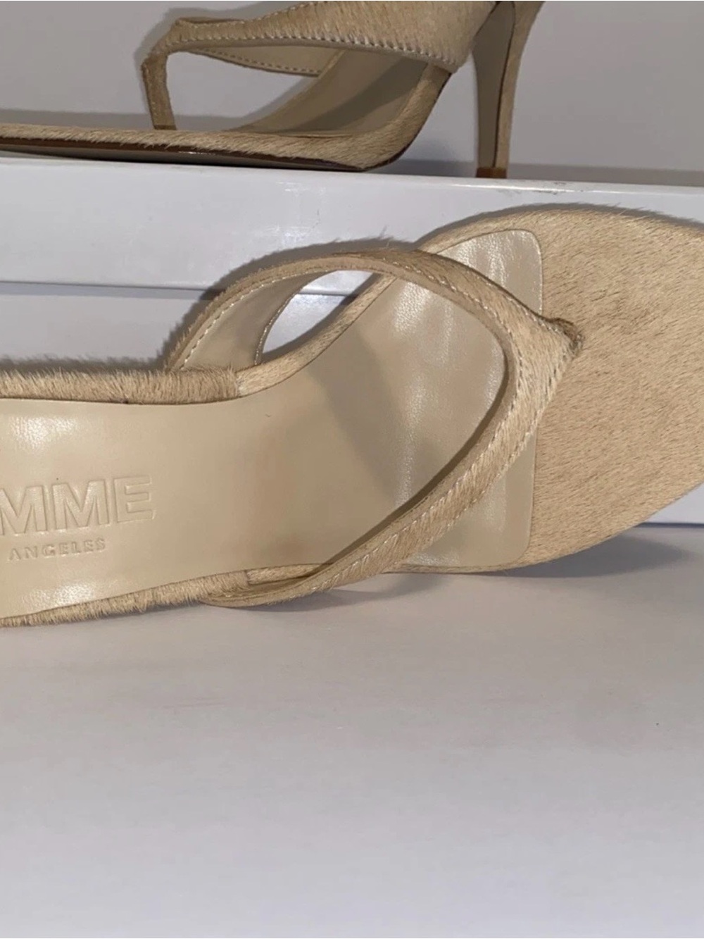 REVOLVE Tokyo Thong Sandal in Tan Calf Hair US Size 6 FEMME LA - NEW - Picture 6 of 16